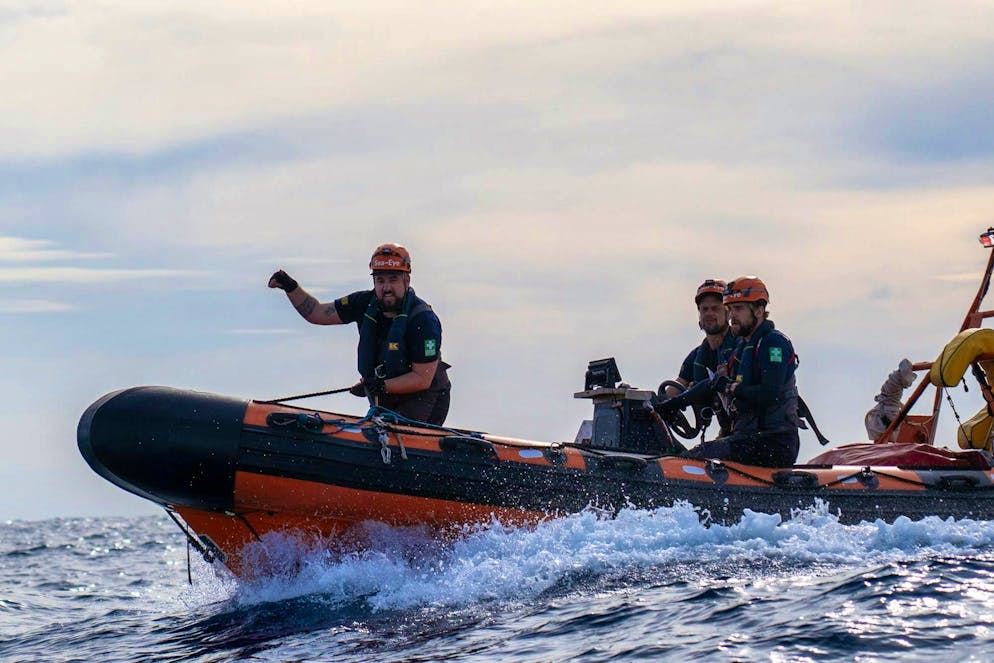 St. Gallen sea rescuer Arno Tanner. To prepare for the mission, Tanner completed a ten-day training course in Wales.