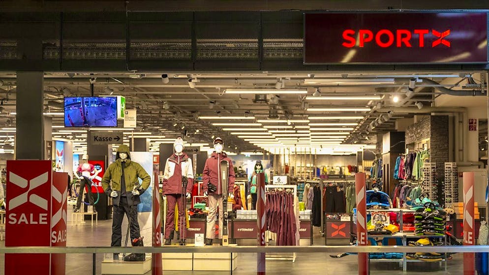 The Competition Commission gives the green light for the sale of 27 Migros SportX stores to Ochsner Sport. (archive picture)