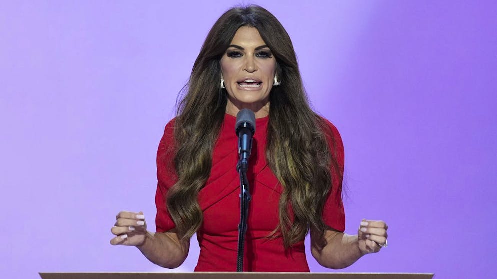Kimberly Guilfoyle, hier bei ihrer Rede beim Parteitag der Republikaner im vergangenen Juli, war früher mit Gavin Newsom verheiratet, dem demokratischen Gouverneur Kaliforniens.