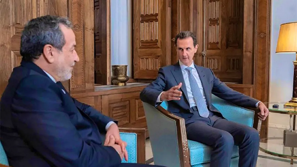 HANDOUT - Iranian Foreign Minister Abbas Araghchi (l) and Syrian President Bashar al-Assad at a meeting in Damascus. Photo: -/Syrian Presidency Telegram page/dpa