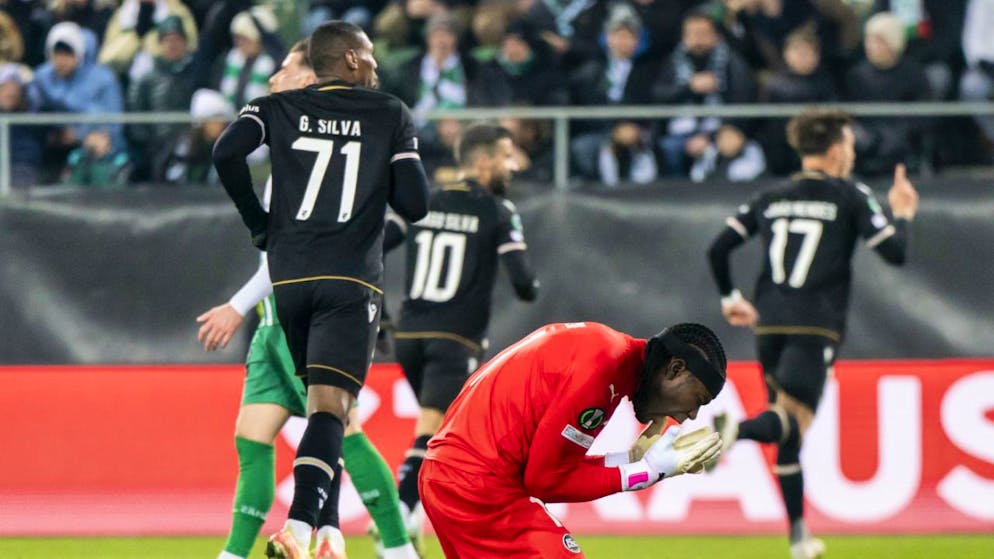 St. Gallens Goalie Lawrence Ati Zigi musste sich viermal geschlagen geben