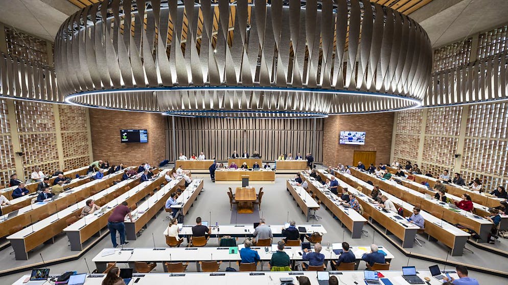 Die linke Mehrheit sprach sich am Donnerstag gegen eine Senkung des Steuerfusses der Stadt Zürich aus. (Archivbild)
