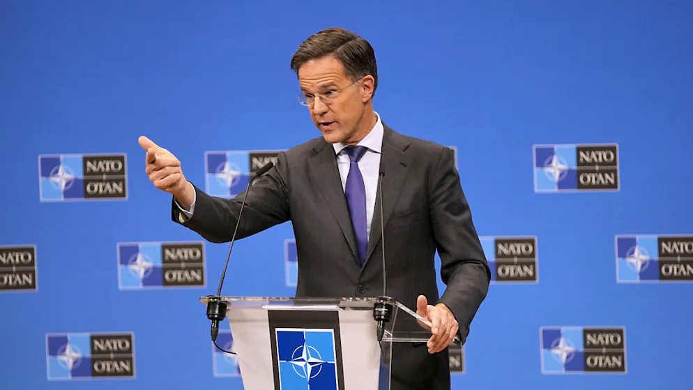 "Le danger se rapproche de nous à grande vitesse", a déclaré Mark Rutte dans un discours à Bruxelles, évoquant la menace russe sur le continent européen.