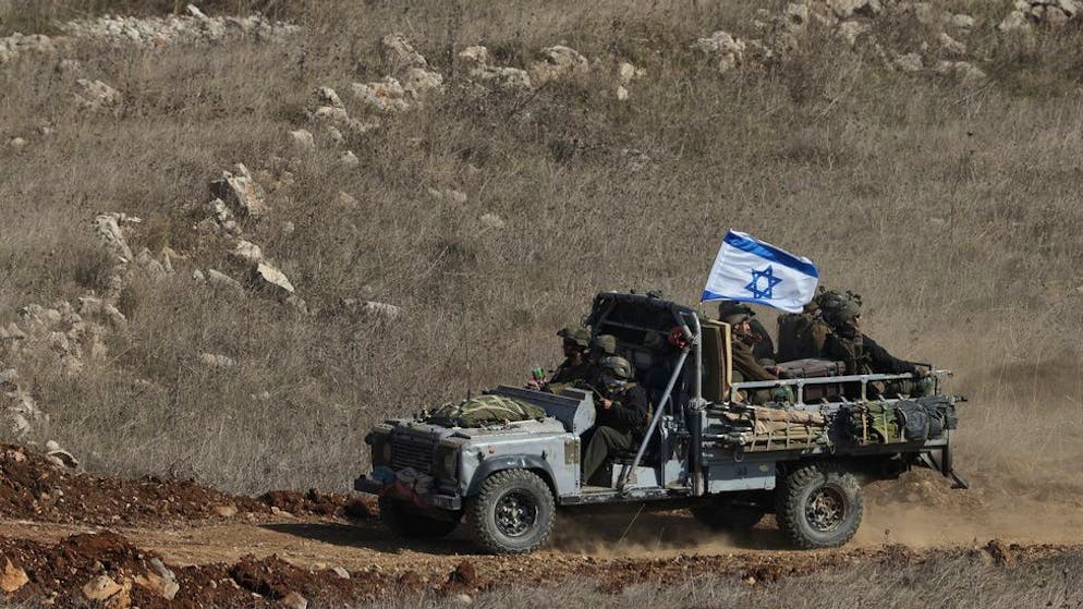 Ein israelischer Fahrzeug, fotografiert am 12. Dezember auf der syrischen Seite der Grenze nahe des Dorfes Madschdal Schams.