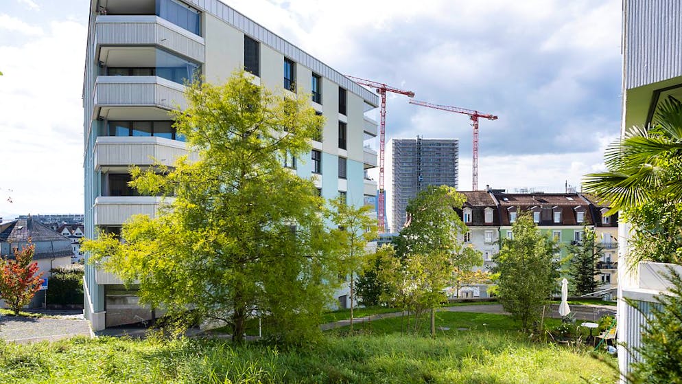 Im Kanton Zürich sollen mehr Wohnungen gebaut werden. Der Regierungsrat will mit verschiedenen Massnahmen die Bautätigkeit fördern, um das Problem der Wohnungsknappheit zu lösen. (Symbolbild)