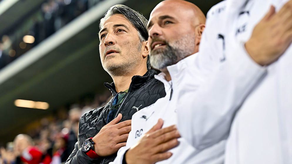 Murat Yakin und Giorgio Contini erfahren am Freitag, auf welche Gegner das Schweizer Nationalteam in der WM-Qualifikation trifft.