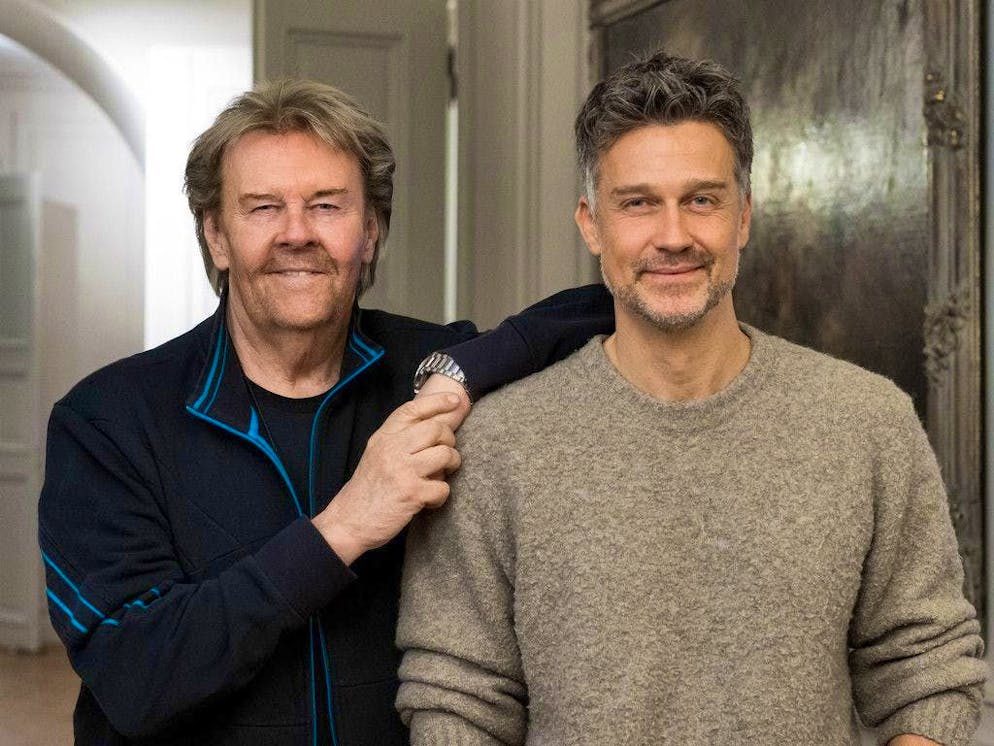 Howard and Wayne Carpendale