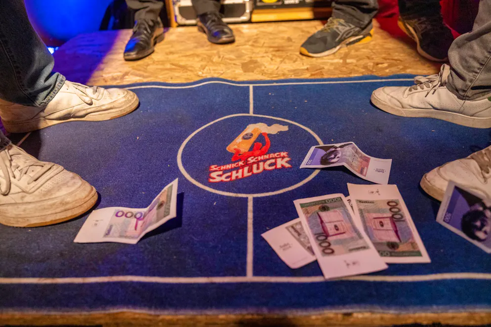 So gewinnt man bei «Schnick, Schnack, Schluck» - Gallery. Die Zuschauer wetten auf ihre Favoriten.