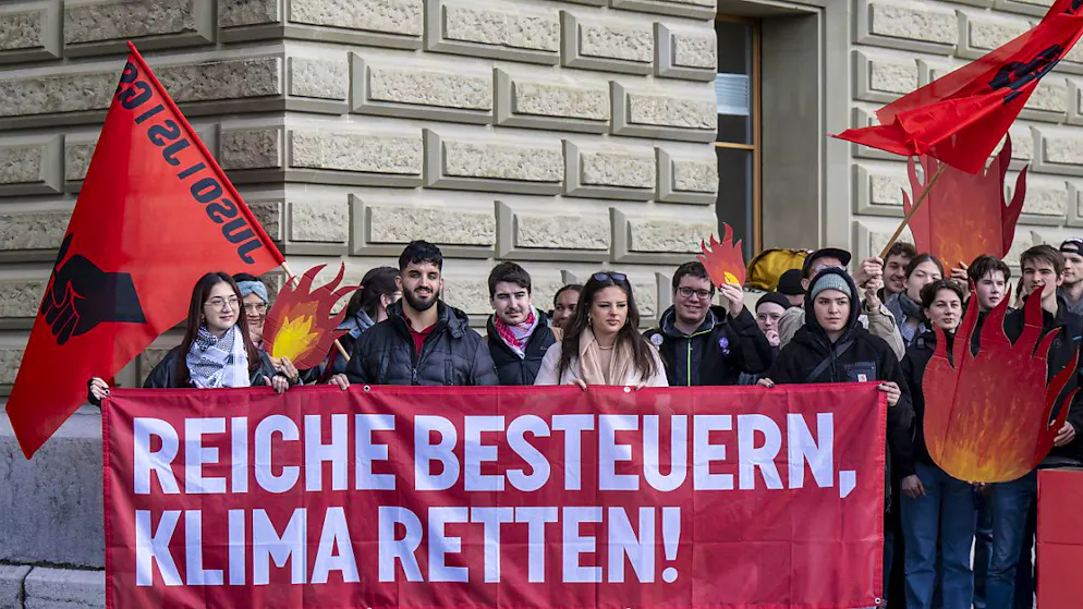 Tassare i ricchi per "salvare" il clima. È quanto auspica l'iniziativa popolare di Gioventù socialista che il Consiglio federale chiede di respingere.