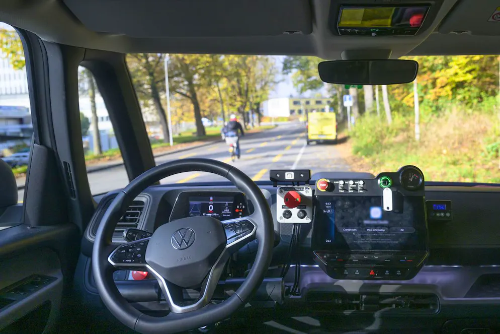 Der autonome Lieferwagen Mathilde ist in der Stadt Bern unterwegs. Die Verordnung des Bundesrats betrifft vor allem das automatisierte Fahren auf Autobahnen.