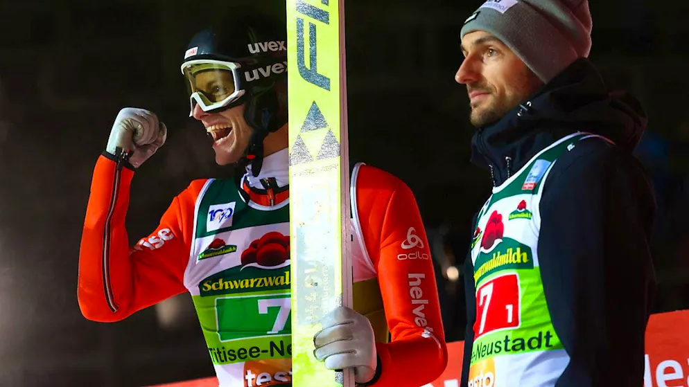 Gregor Deschwanden (left) and Killian Peier are delighted with their 4th place in Titisee-Neustadt