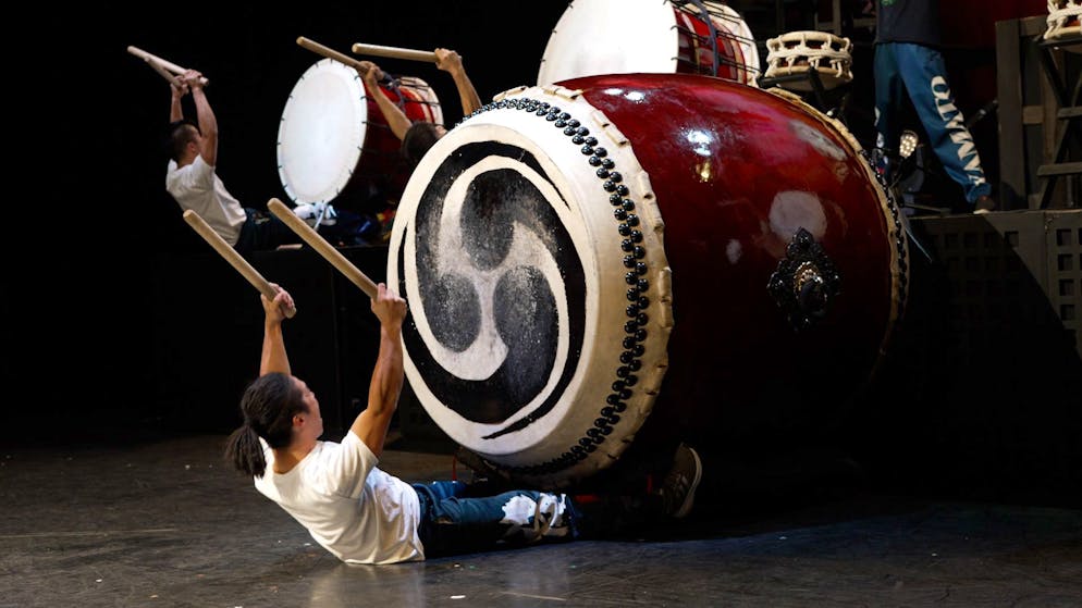 blue News testet. Japanische Trommelkunst trifft auf Schweizer Publikum