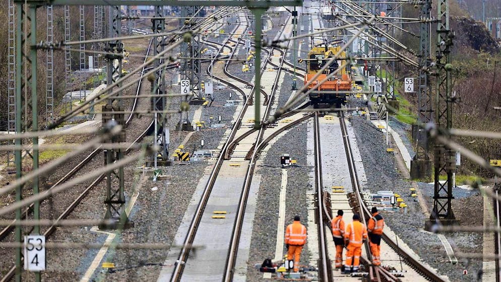 Around 360 trains travel along the Riedbahn section in Germany every day, including ICE trains from Switzerland and Stuttgart to Cologne, Hamburg and Berlin - and in the opposite direction. (archive picture)