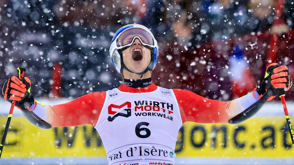 Val d'Isère. Marco Odermatt rugit à nouveau dans des conditions dantesques !