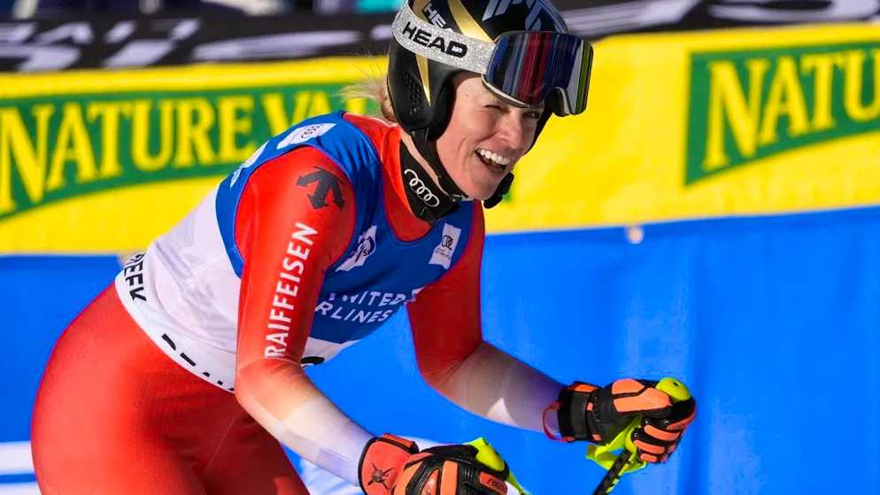 Lara Gut-Behrami impresses in the first downhill race of the season.