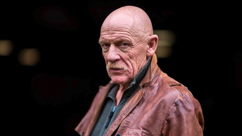 "I was able to talk to other people about the abuse I experienced early on. But I was only able to forgive many years later": Joe Bausch, prison doctor, actor and bestselling author.