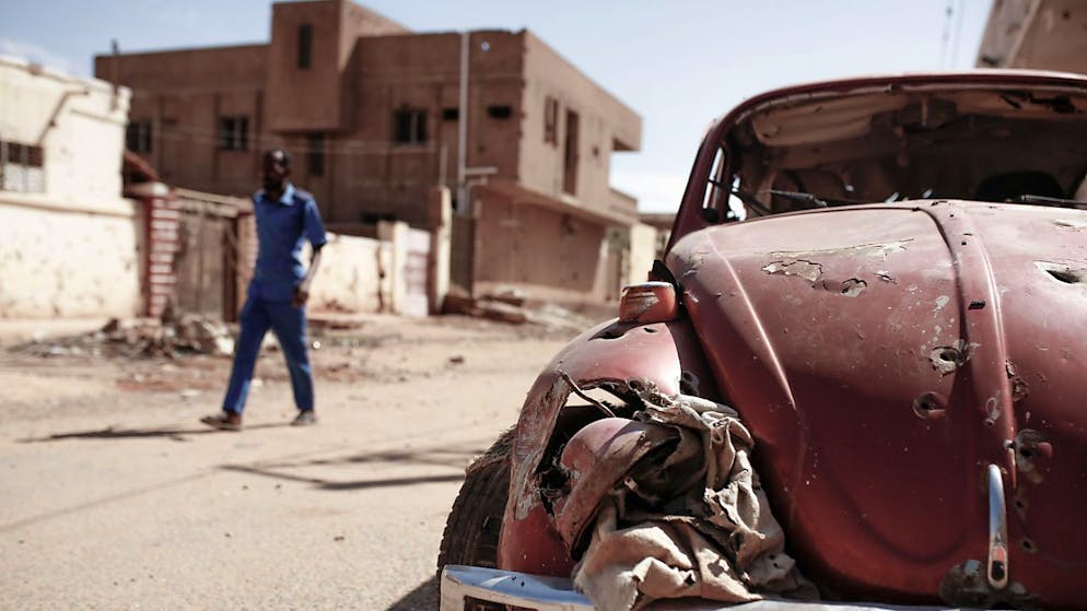 Morte e distruzione nel darfur.