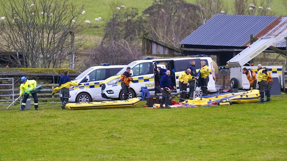 La police soupçonne que Tom Voyce a été emporté par une rivière dans sa voiture.