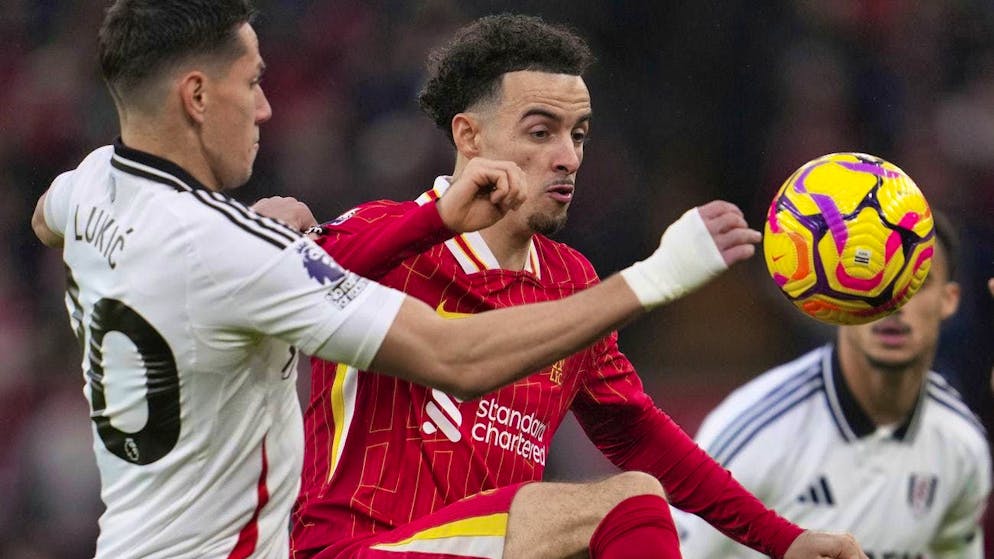 Liverpool and Fulham draw 2-2.