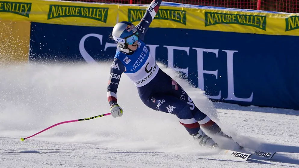 Lindsey Vonn bereits wieder auf Top-10-Niveau - Gallery. Vorfahrerin Lindsey Vonn lässt sich im Zielraum in Beaver Creek feiern, nächste Woche in St. Moritz wird sie ihr Comeback auf Stufe Weltcup geben
