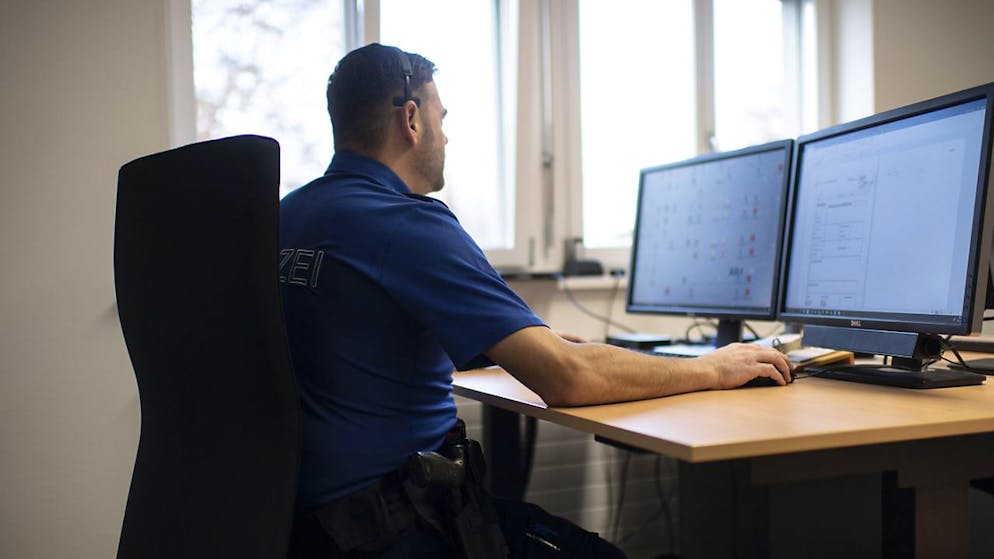 Die Beamten der Kantonspolizei Appenzell Ausserrhoden konnten einen Verdächtigen wenige Stunden nach der Tat identifizieren. (Archivbidl)