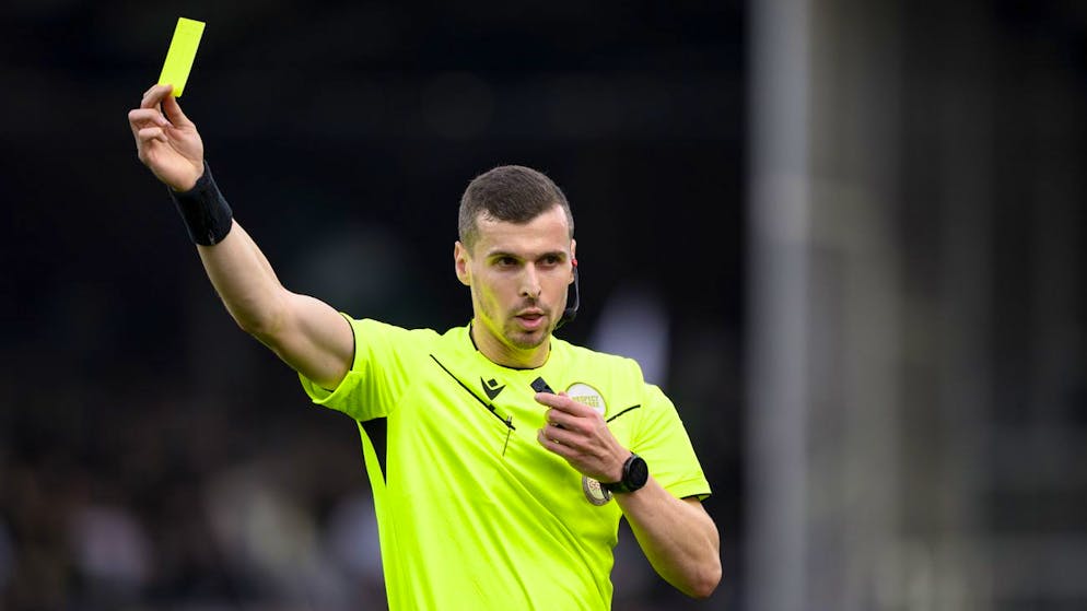Schiedsrichter Nico Gianforte pfeift am Sonntag gleich drei Elfmeter gegen Lugano.