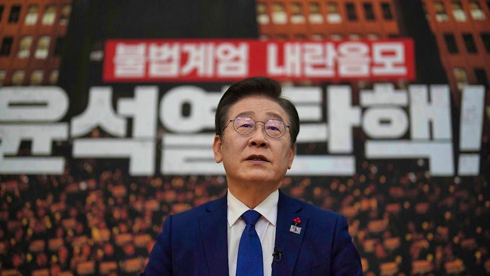 ARCHIVE - Opposition leader Lee Jae Myung of the Democratic Party (DP) speaks during an interview with The Associated Press at the National Assembly. Lee's opposition party will not seek impeachment proceedings against Han Duck Soo, who has taken over as South Korea's interim president. Photo: Lee Jin-man/AP/dpa