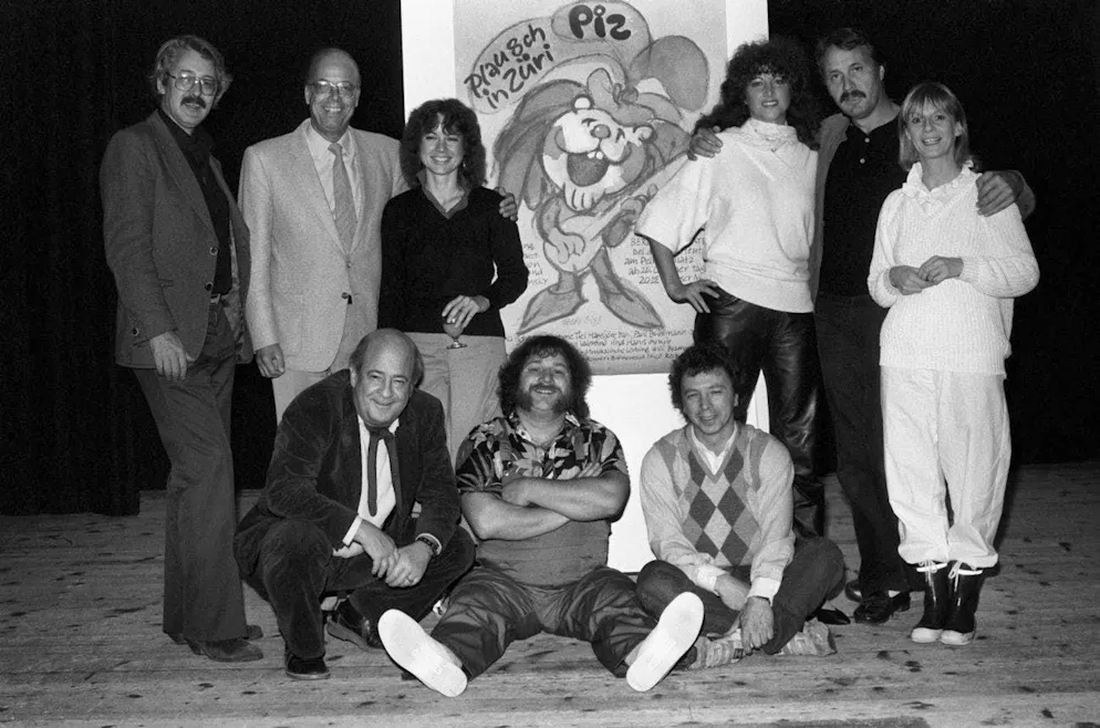 Nöggi (center) was also an entertainer. In 1983, he appeared in the cabaret revue "Plausch in Züri" at the Bernhard Theater in Zurich.