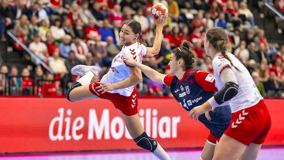 Swiss national player Daphne Gautschi at the end of the match