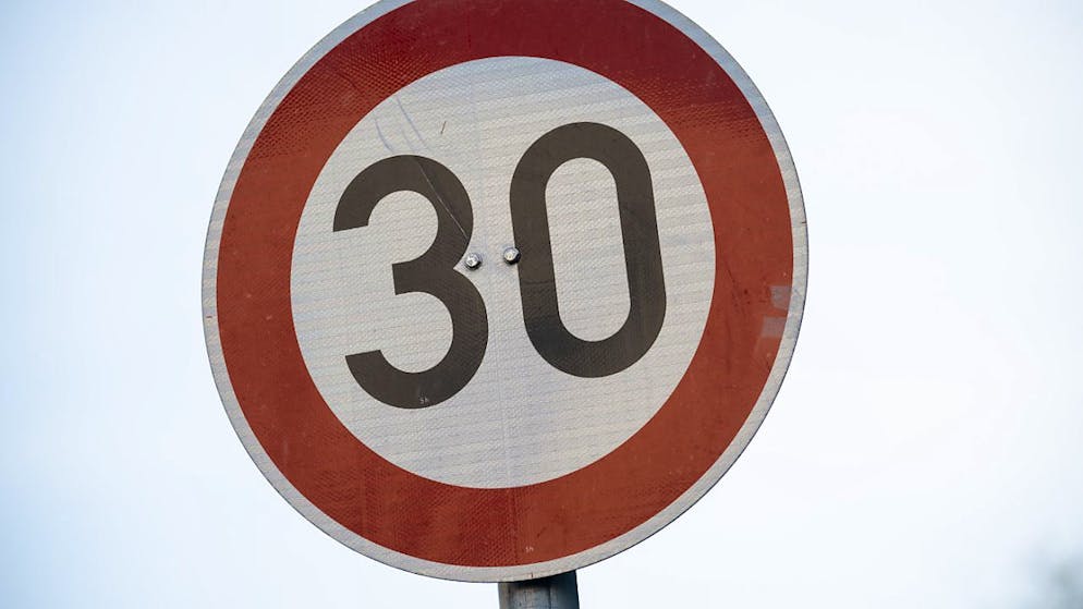 Das Regierungsstatthalteram Bern-Mittelland muss sich nochmals mit Tempo-30-Zonen in Bümpliz befassen. (Symbolbild)