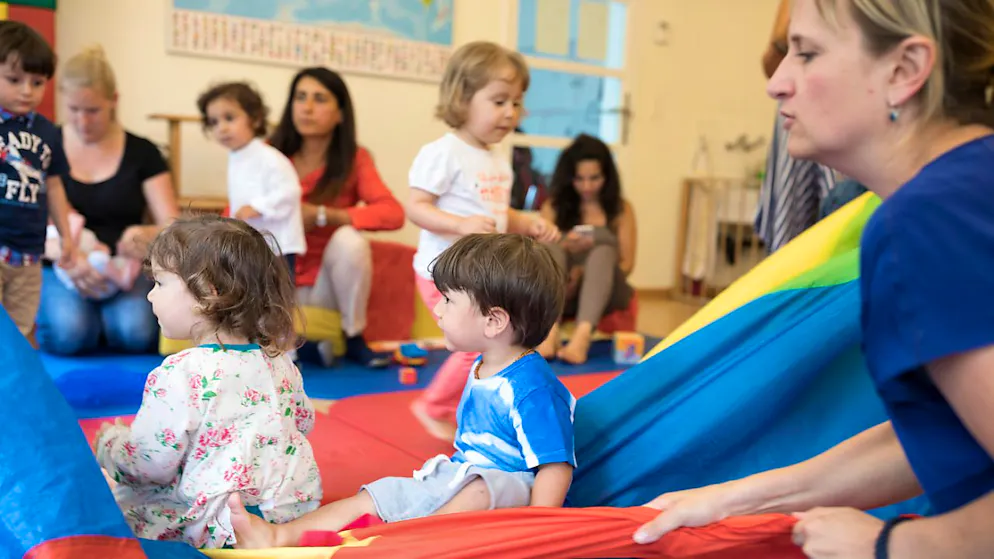 Fremdsprachige Kinder sollen im Baselbiet vor dem Eintritt in den Kindergarten bei Bedarf Deutschförderung erhalten. Dazu evaluiert der Kanton erstmals im Januar den Sprachstand. (Symbolbild)