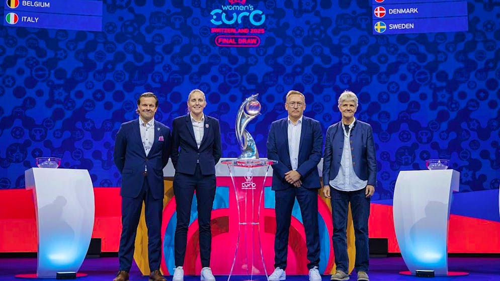 Swiss women open home European Championships against Norway - Gallery. The coaches of Switzerland's Group A with Pia Sundhage (far right)
