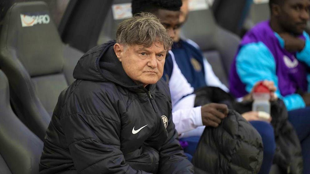 Weakening champions and hesitant challengers - Gallery. FCZ president Ancillo Canepa has had less and less reason to be happy in recent weeks