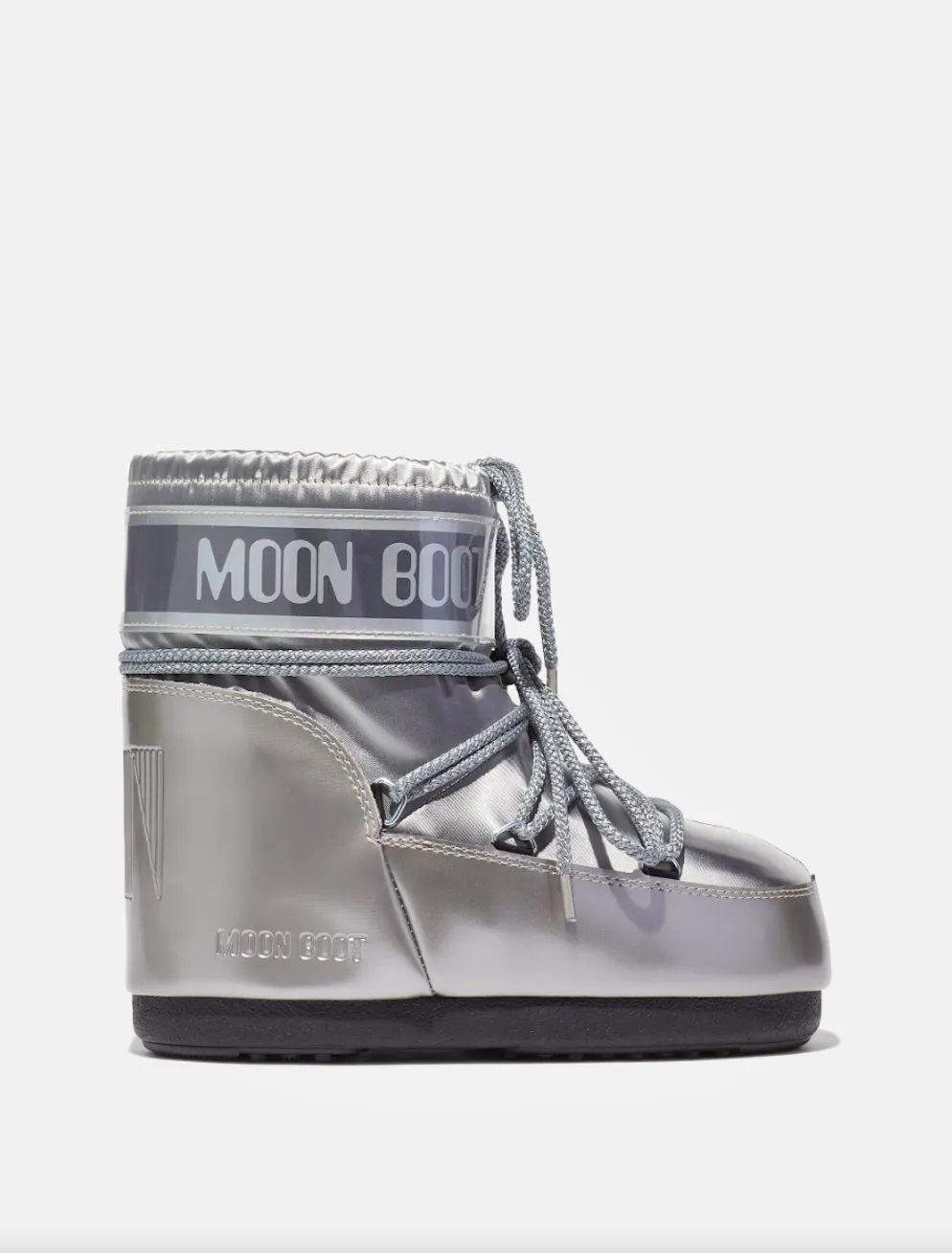 Trendschuh Moon Boots. Etwas galaktischer gefällig? Die Low-Version des Moon Boots gibts auch in spacigem Silber für 195 Franken. 