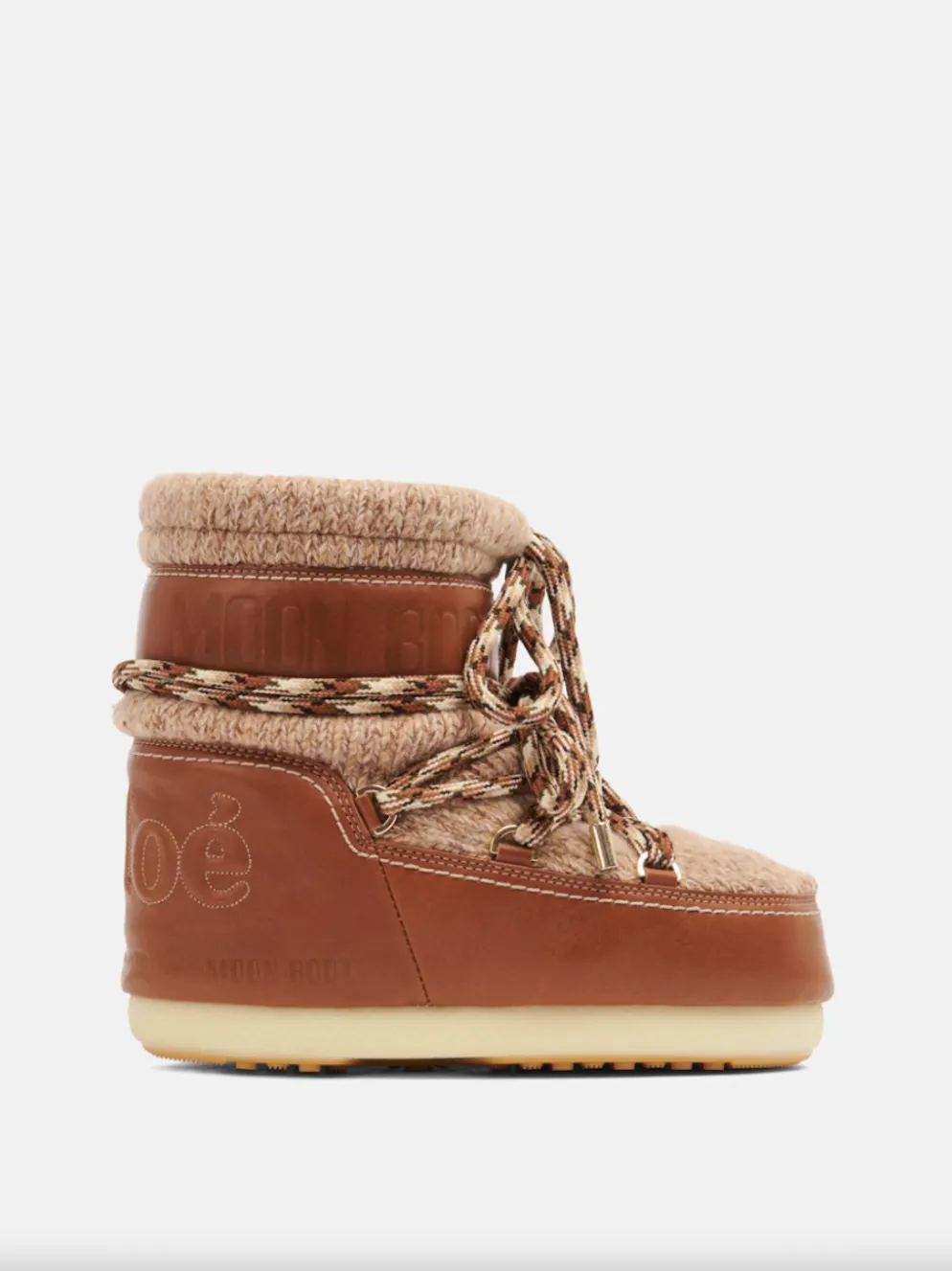 Trendschuh Moon Boots. Ockerfarbene Wollstiefel von Chloé x Moon Boots sind demnächst verfügbar. 