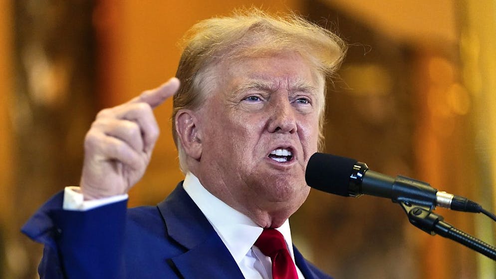 Stati Uniti. Negata a Trump l'immunità nel caso della pornostar, sarà il primo presidente criminale?