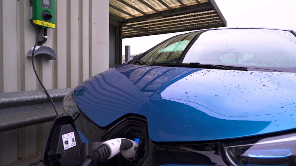 Wer ein Elektroauto hat, braucht zu Hause dringend Ladeinfrastruktur.