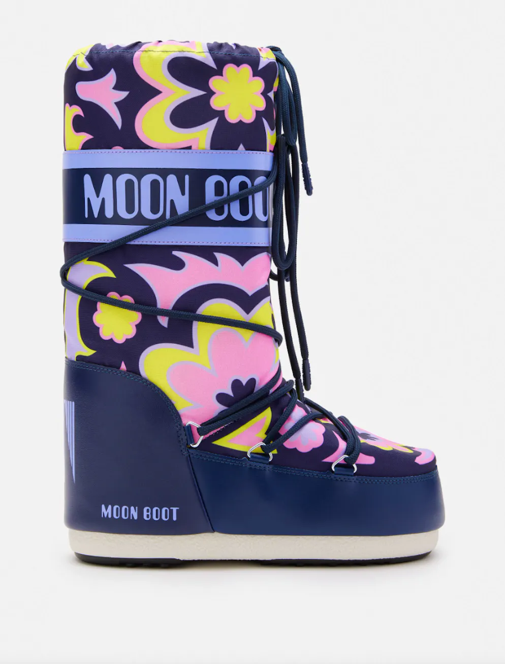 Trendschuh Moon Boots. Mit Blumenprint sind die Moon Boots für 205 Franken ebenfalls verfügbar. 