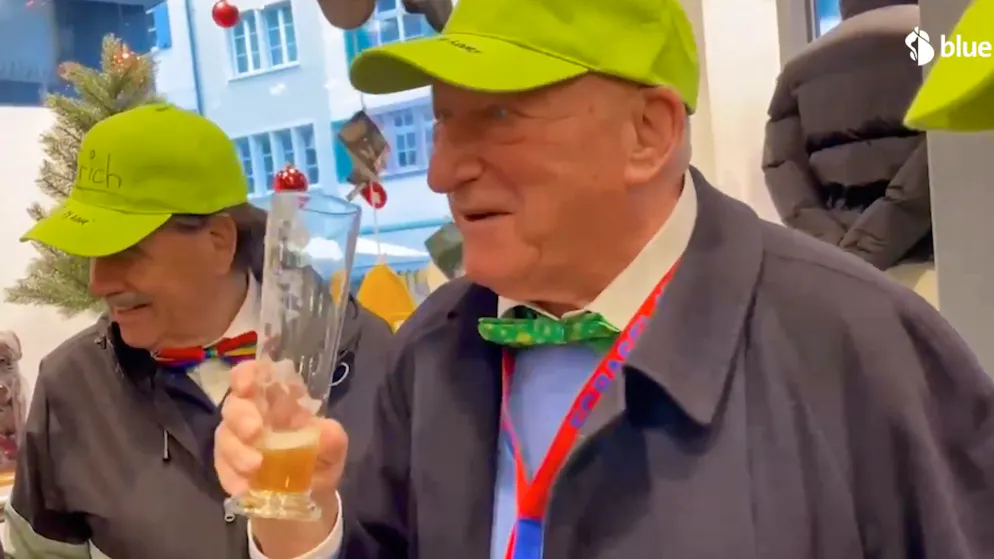 Fussball-Legende wird 82. Karli Odermatt feiert mit Käppli und Fliege und verhängt ein Nicht-Alkohol-Verbot