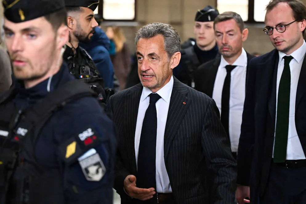Frankreichs Ex-Präsident Sarkozy muss ein Jahr Haft mit Fußfessel verbüßen (Archivbild).