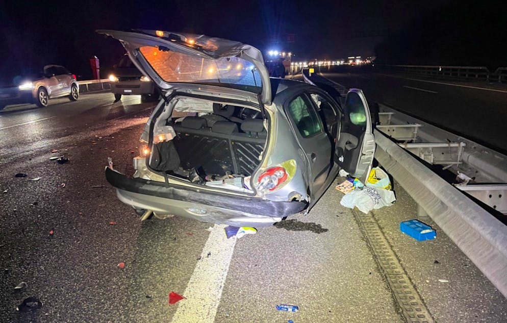 Am Dienstagabend kam es in Oftringen auf der A2 zu einem Unfall.