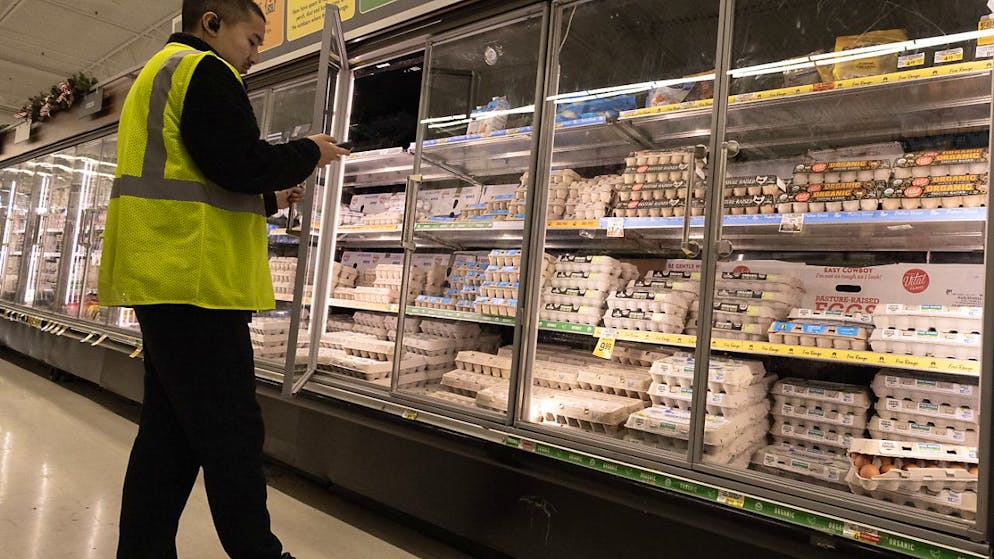 L'inflation dans la zone euro a progressé un peu moins que prévu en novembre, à 2,2% sur un an, après 2% en octobre.