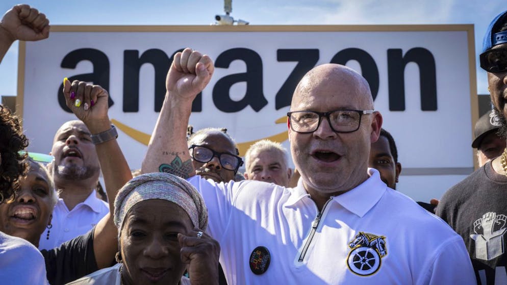 Commercio online. Migliaia di lavoratori di Amazon in sciopero negli Usa