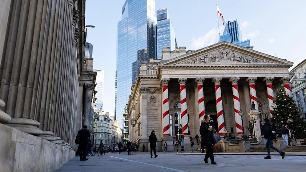 Die Bank of England - im Bild der Sitz in in London - lässt den Leitzins unverändert. (Archiv)