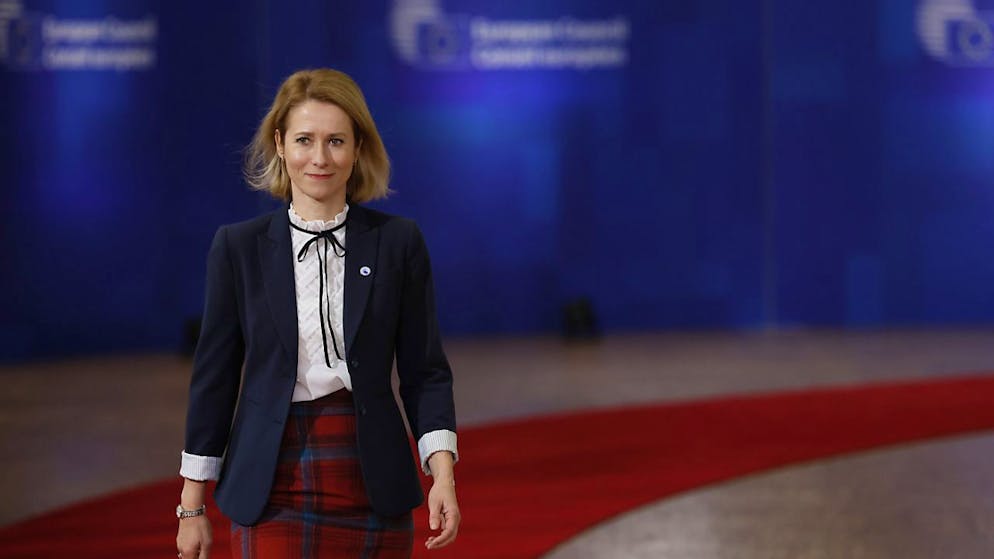 "Toute pression pour entamer des négociations trop tôt serait une mauvaise chose pour l'Ukraine", a mis en garde la cheffe de la diplomatie européenne Kaja Kallas. Et dans l'attente de ces éventuelles négociations de paix, les Européens veulent aussi s'assurer que Kiev sera en position de force.