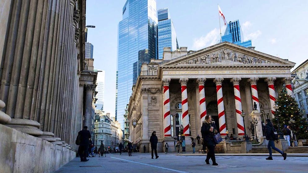 The Bank of England - pictured here at its headquarters in London - is leaving the prime rate unchanged. (Archive)