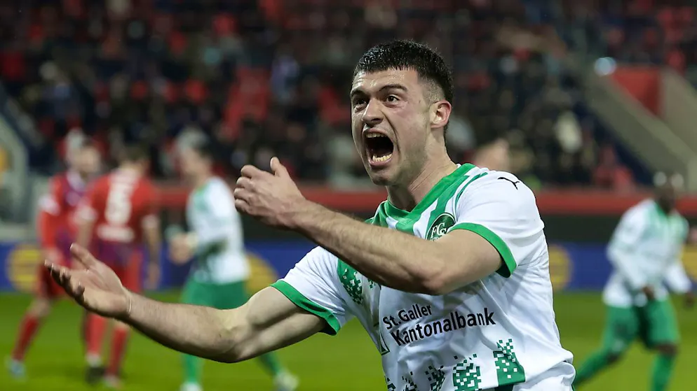Jozo Stanic bringt mit seinem Tor die Hoffnung für St, Gallen zurück