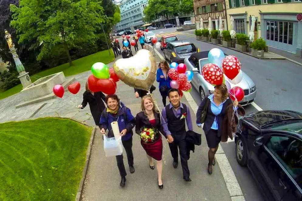 SRF emigrants Isabelle and Leo Alvarado. A good omen: the wedding took place on Isabelle's parents' 30th wedding anniversary.
