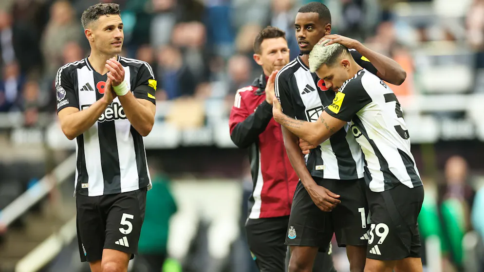 Fabian Schär et Newcastle joueront les demi-finales de la Coupe de la Ligue anglaise.