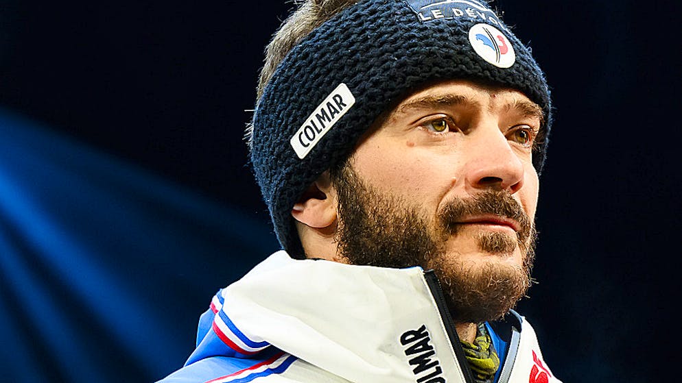 Cyprien Sarrazins Schienbeinschoner sollen ihm helfen, eine direktere Linie zu fahren und dazu beitragen, den Skisport gefährlicher machen.